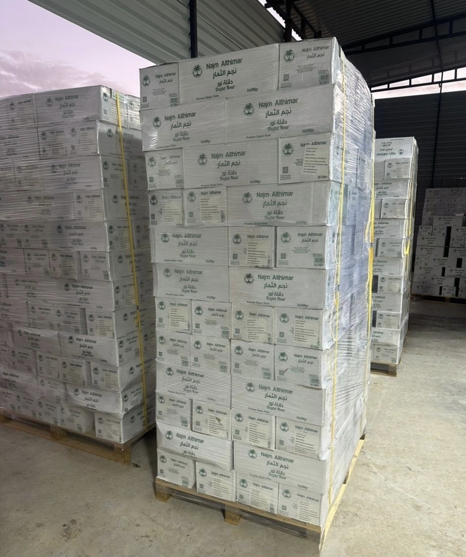 Najm Althimar bulk wholesale pallets in warehouse